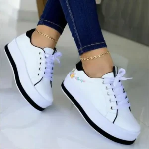 Speedupgadgets Women'S Fashion Round Toe Thick Sole Shallow Lace-Up Casual Sneakers