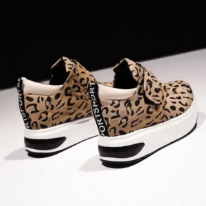 Speedupgadgets Women Fashion Wedge Leopard Leopard Sneakers