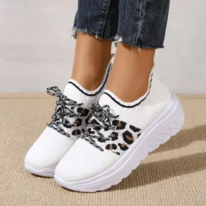 Speedupgadgets Women Fashion Round Toe Platform Round Toe Flat Front Lace Up Sneakers